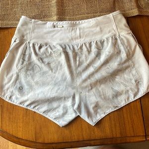 Lulu shorts